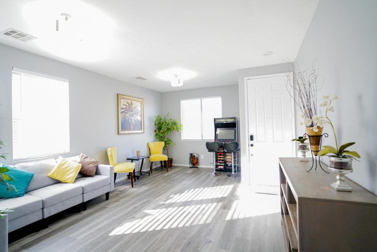 Ultra Modern Las Vegas Home 20Min From The Strip エクステリア 写真